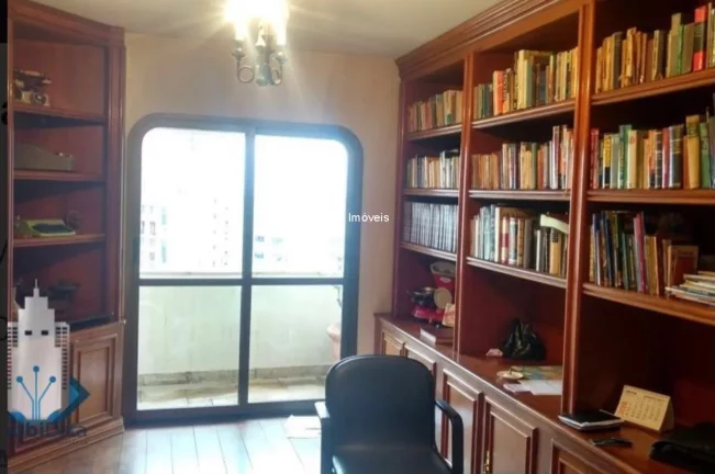 Imagem Luxuoso apartamento de 4 quartos na Vila Suzana, São Paulo-SP: 1 suíte, 3 salas, 4 banheiros, 4 vagas de garagem, 371m².