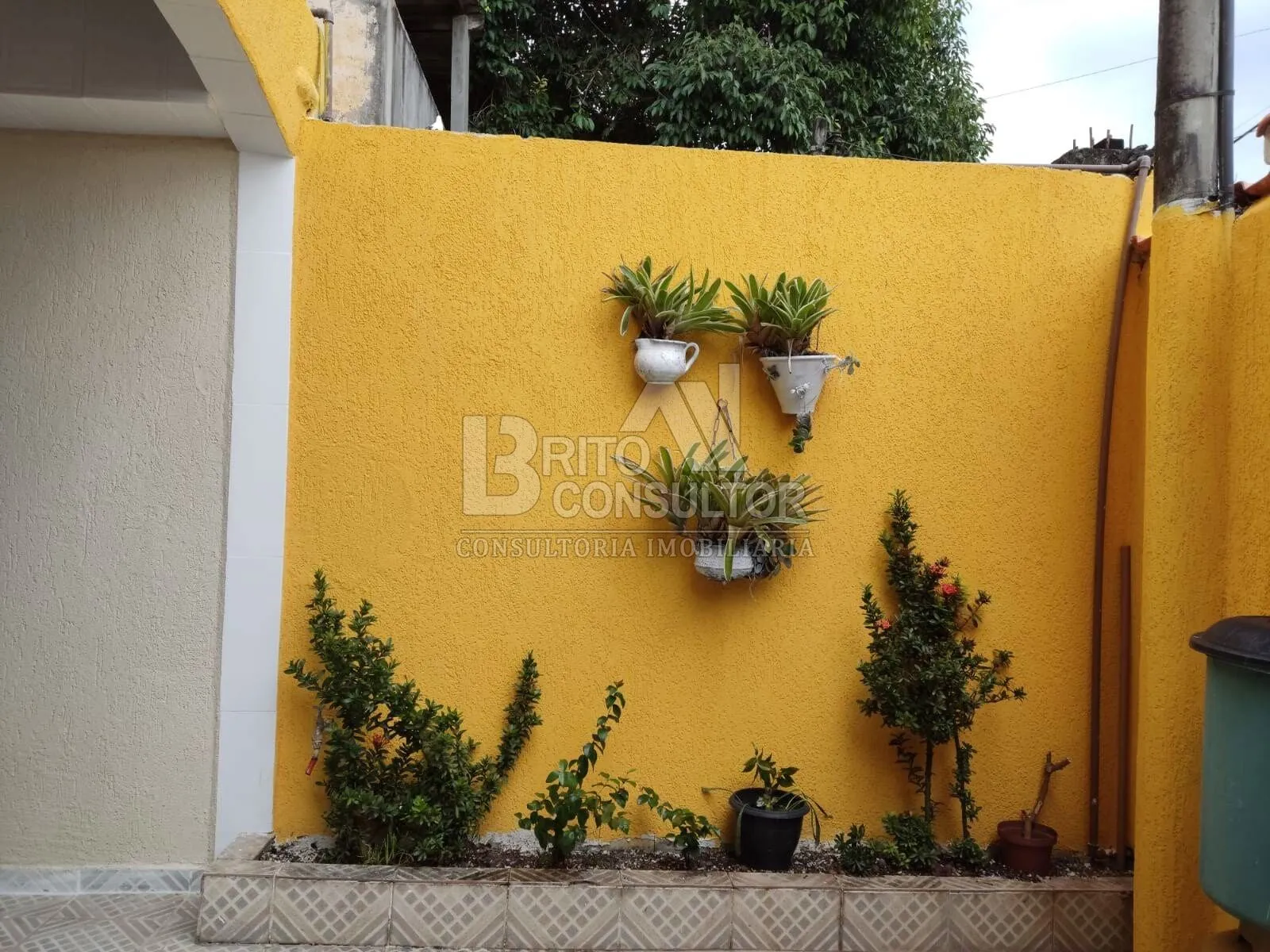 Imagem Vendo Linda Casa Duplex no Bandeirantes, 2 Qts, Suíte, Vaga, Terraço, churras, 157 m² Bandeirantes-São Gonçalo