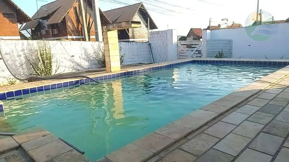 Imagem Casa Térrea em Gravatá | 4 Qts (3 Suítes), Piscina e 1.000m2 de área Verde.