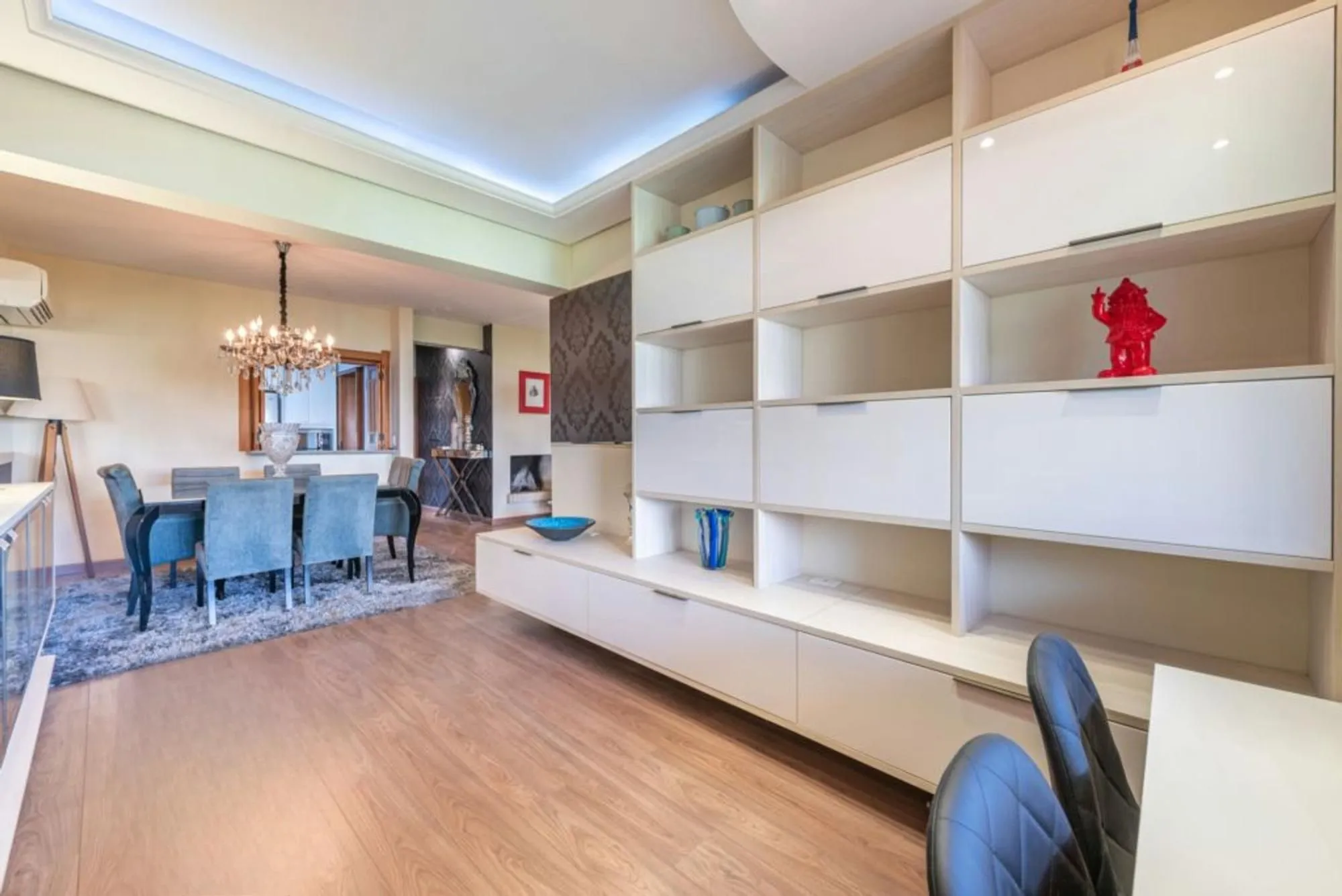 Imagem Apartamento à venda em Petrópolis com 153 m², 2 quartos, 1 suíte, 2 vagas
