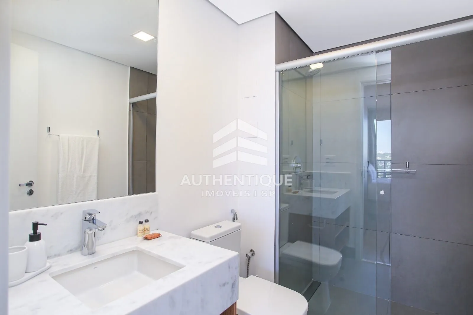 Imagem PARQUE JOCKEY PINHEIROS - Apartamento Studio decorado em Pinheiros à venda