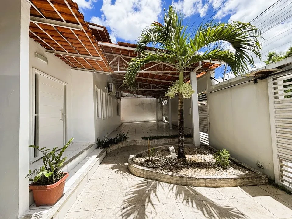 Imagem Casa com 5 Quartos à Venda, 303 metros em Planalto - Manaus