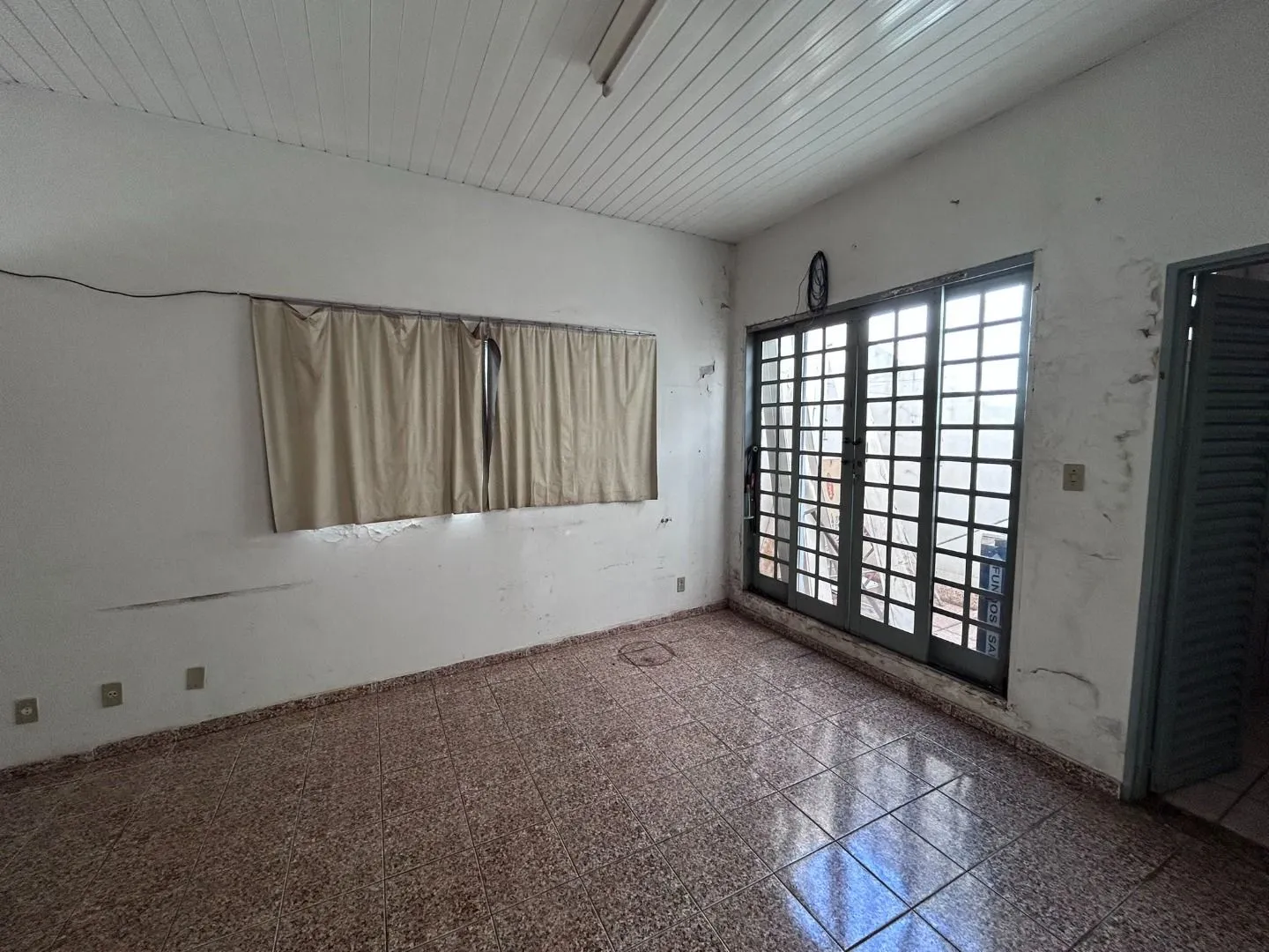 Imagem Sala para alugar, 30 m² por R$ 1.600,00/mês - Centro - Patos de Minas/MG
