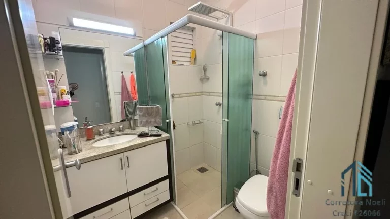 Imagem Apartamento Mobiliado, 03 quartos c/suíte, 02 vagas, beira-mar Praia Central em Itapema SC