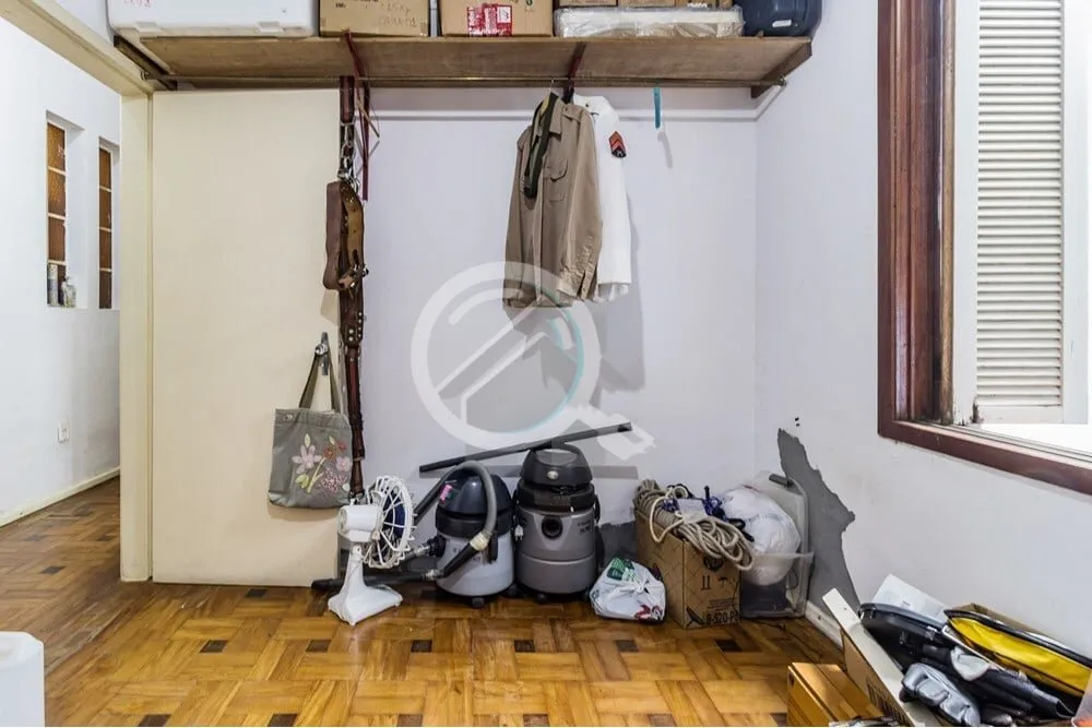 Imagem Excelente casa à venda. Propriedade ideal para sua residência e seu negócio comercial (oficina, p...