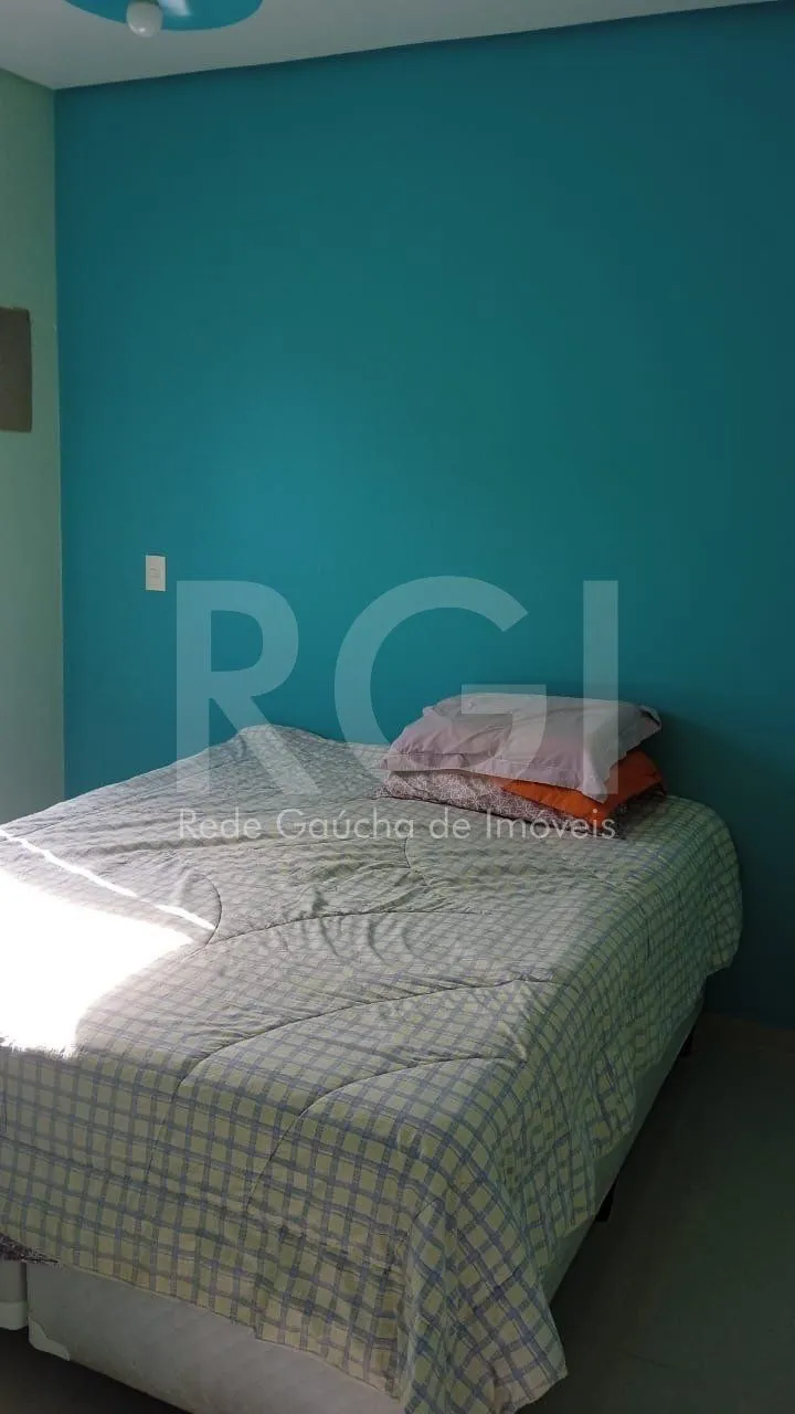 Imagem Casa para Venda - 90m², 3 dormitórios, 4 vagas - Maria Regina
