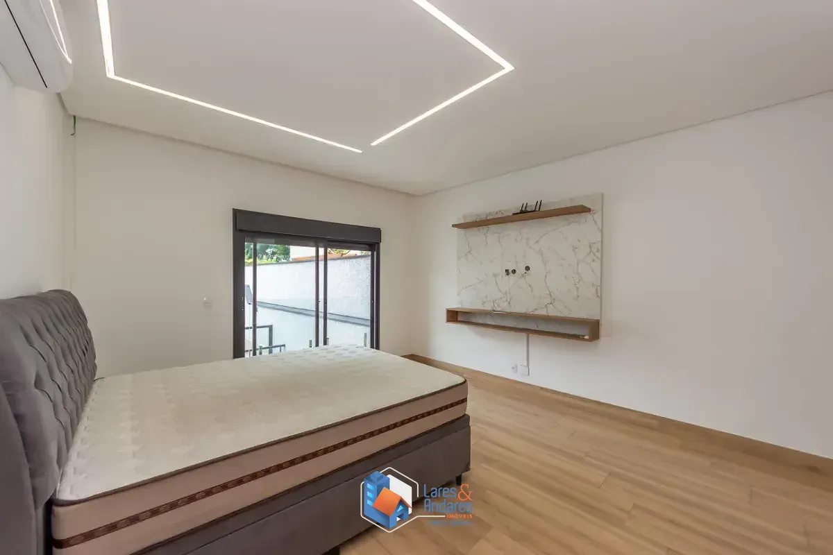Imagem Casa em condomínio para venda em Vila Pirituba com 4 quartos, sendo 2 suítes, 300m²