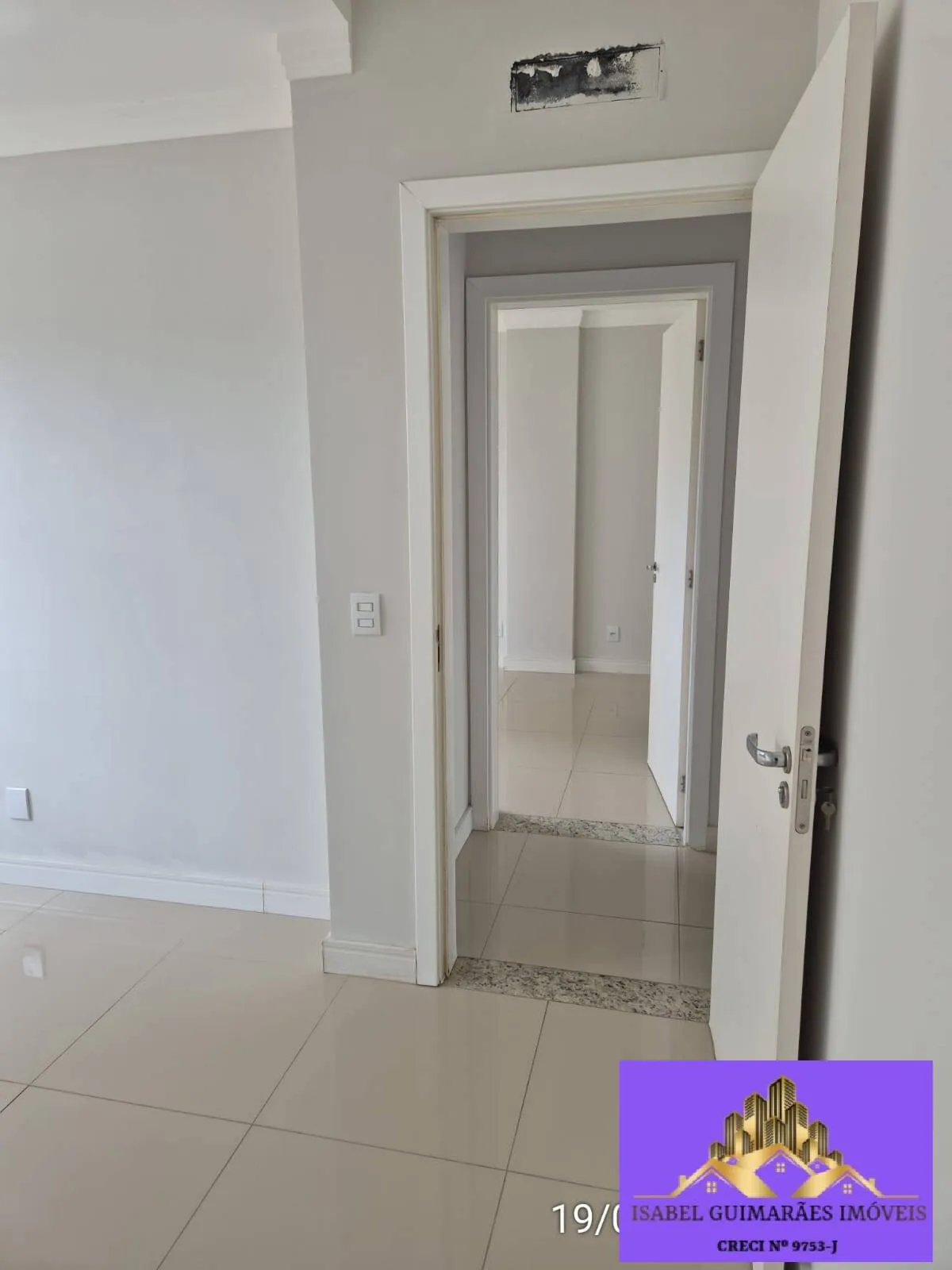 Imagem Vendo Apartamento,  03 quartos sendo uma Suíte no Gravatá de Navegantes