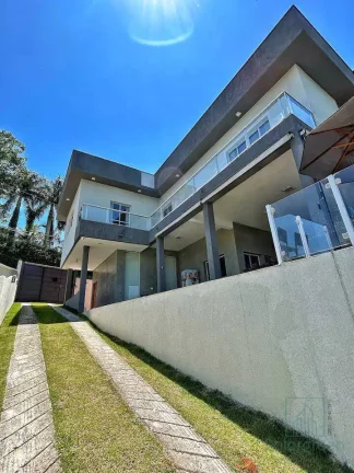 Imagem Casa de 226,7 m² de Condomínio Fechado Vista para Represa de Igaratá