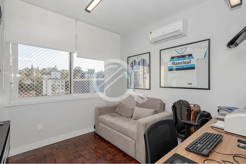 Imagem O apartamento dos seus sonhos à venda em Menino Deus, Porto Alegre! Este maravilhoso imóvel, local...