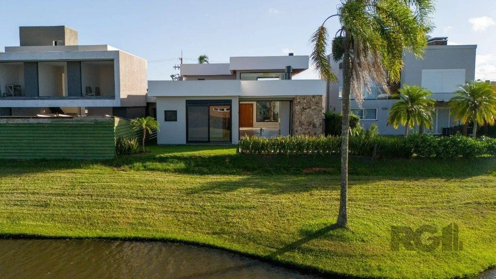 Imagem Casa de Condomínio em Beira Mar