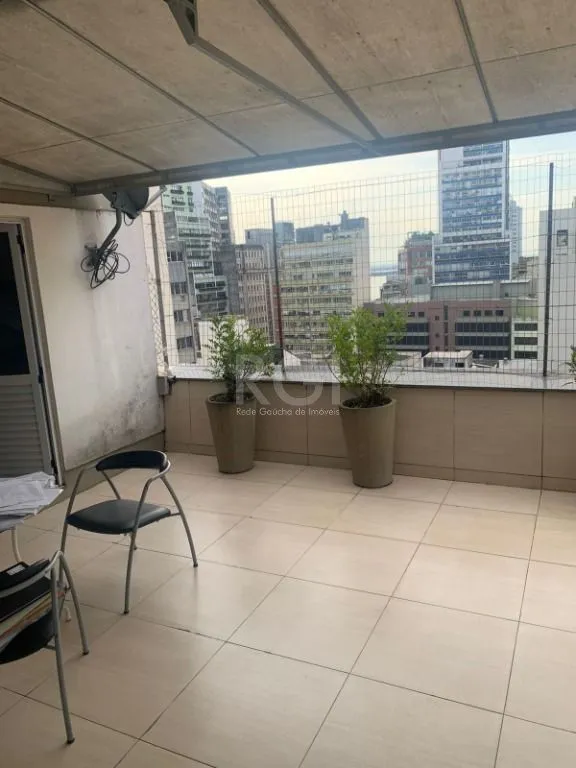 Imagem Prédio Para Comprar , 3300 m² por R$ 14.000.000,00 - Centro - Porto Alegre/RS