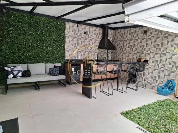Imagem Casa Sobrado 3 dormitórios (1 suíte), 2 vagas, Reserva Urbanova, Sjc.