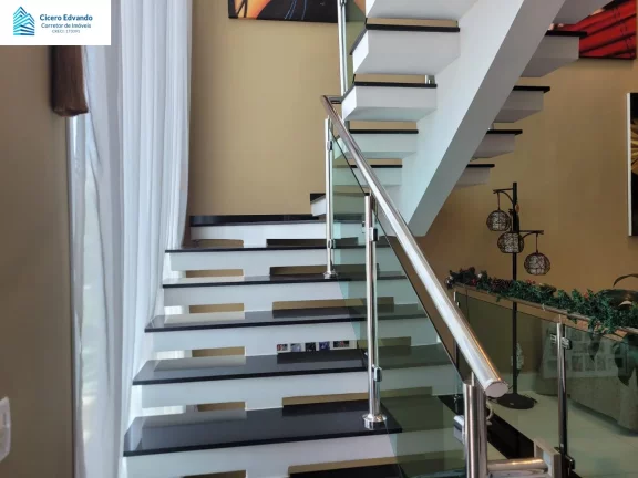 Imagem CASA RESIDENCIAL em SANTANA DE PARNAÍBA - SP, SURU