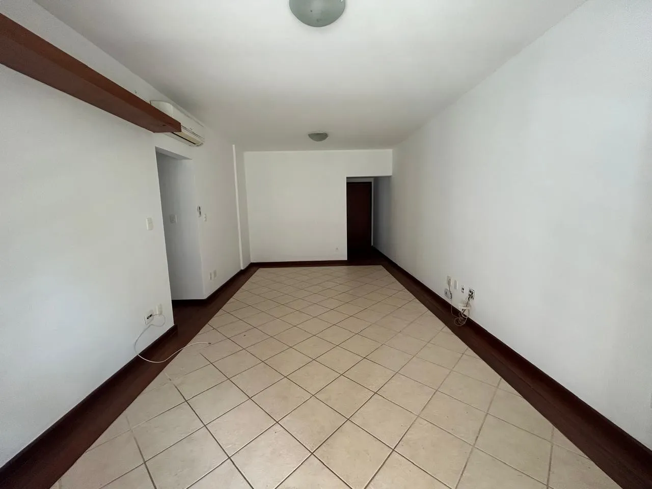 Imagem Apartamento para Venda em Petrópolis / RJ no bairro Itaipava