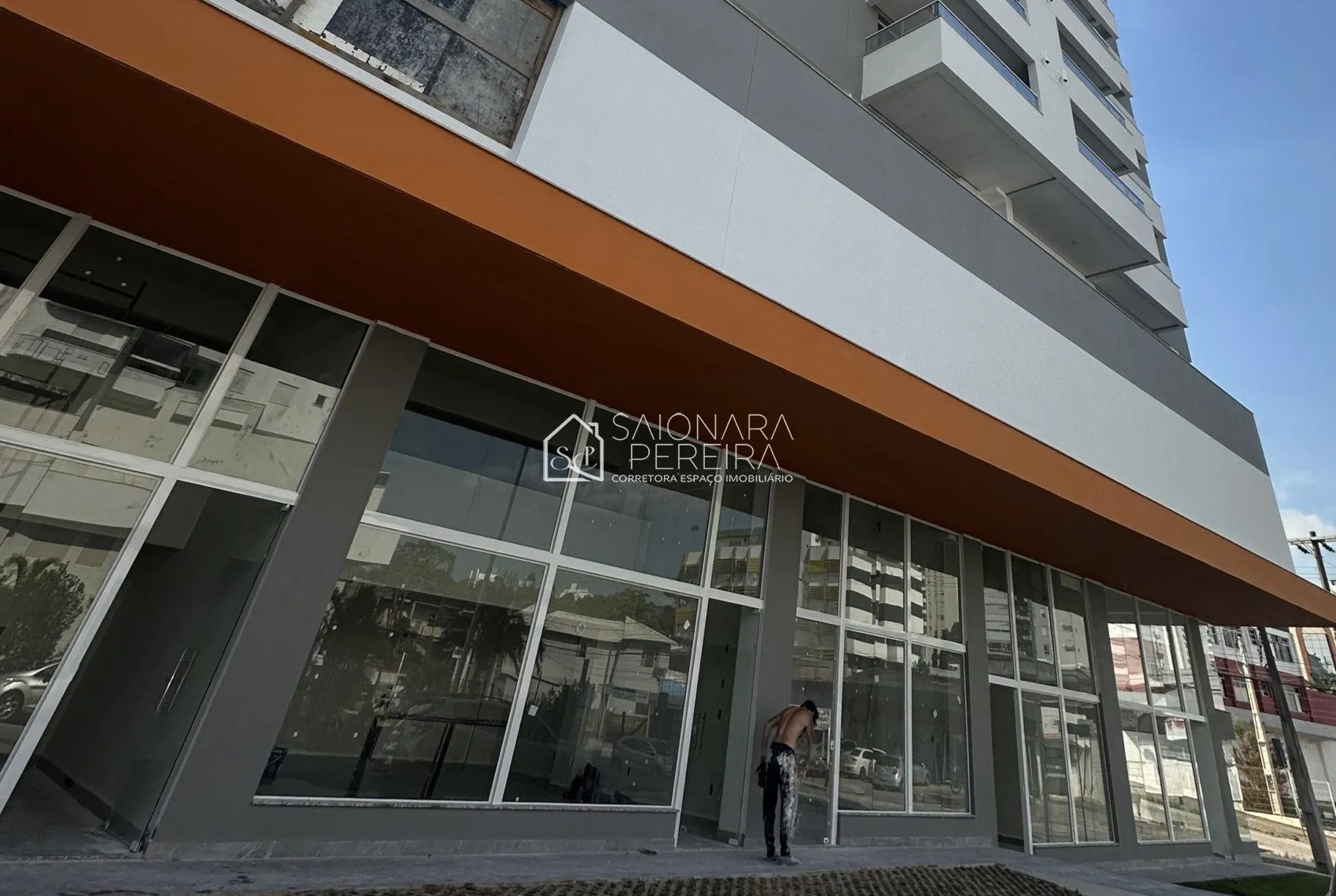 Foto do imóvel LOJAS / Para Locação/ em Rua Ursulina Senna de Castro, 301 - Estreito, Florianópolis - SC