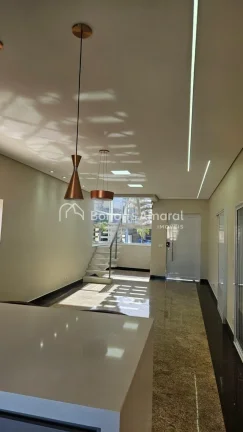 Imagem Sobrado de alto padrão à venda no Swiss Park Campinas

Apresentamos este incrível sobrado com 318...