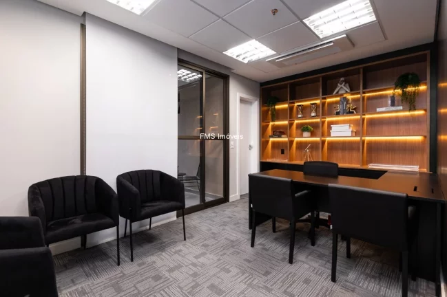 Imagem Conjunto mobiliado com 120m2 na Vila Olímpia.