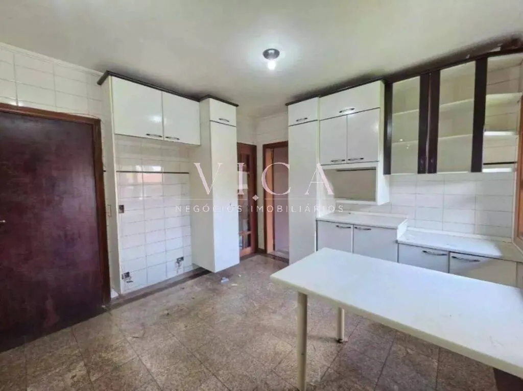 Imagem Alphaville 12| Casa 300m² 4 dorm 2 suítes, piscina e 3 vagas |2.100.000