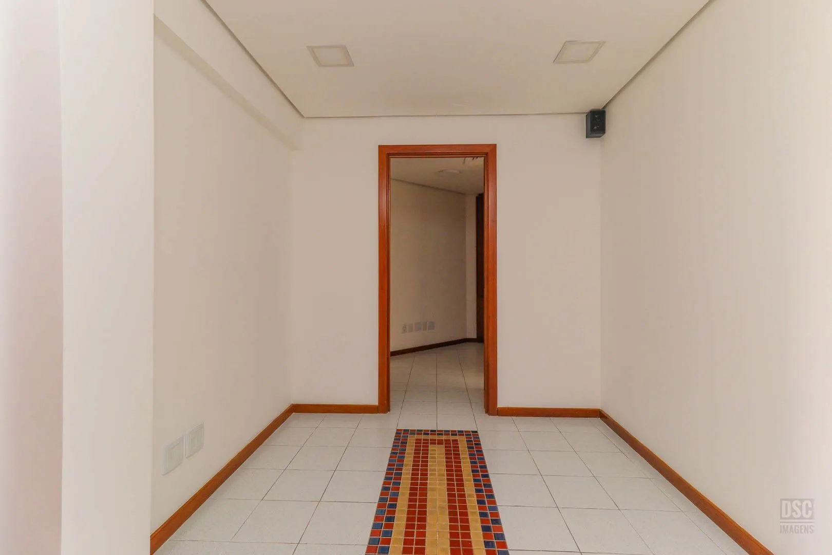 Imagem Sala comercial em um ponto excelente da Rua Padre Chagas.