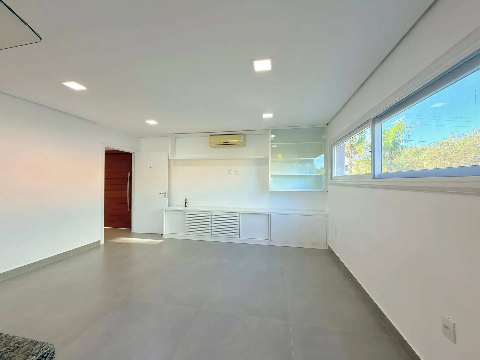 Imagem Casa à venda em Xangri-lá, Centro, com 4 quartos, 291m2
