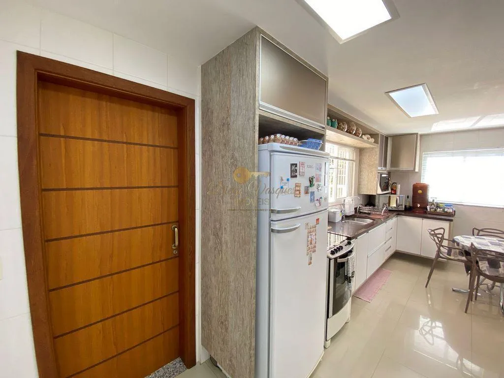 Imagem Casa em Condomínio para Venda em Teresópolis / RJ no bairro Bom Retiro