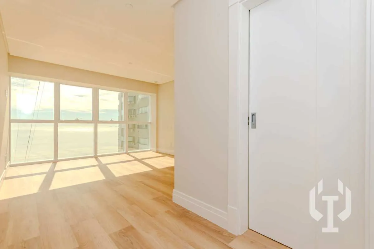 Imagem Apartamento à venda, no ONE TOWER em Balneário Camboriú, Barra Sul, com 4 quartos, 194,24m2