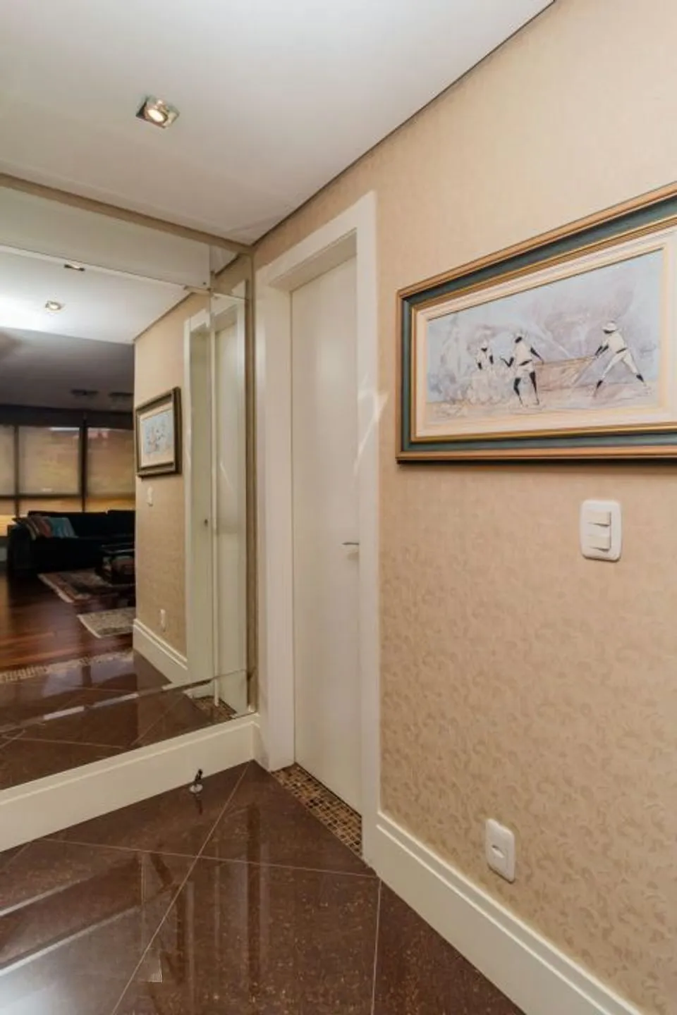 Imagem Apartamento de 3 dormitórios à venda em Bela Vista, Porto Alegre.