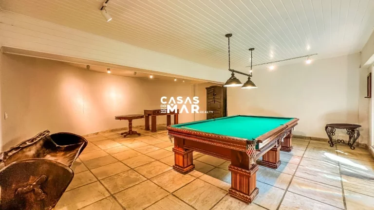 Imagem Casa vista mar à venda com porteira fechada, 6 suítes, lazer incrível, Búzios