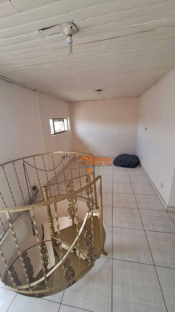 Imagem Apartamento Duplex com 2 dormitórios à venda, 60 m² por R$ 262.000,00 - Cocaia - Guarulhos/SP