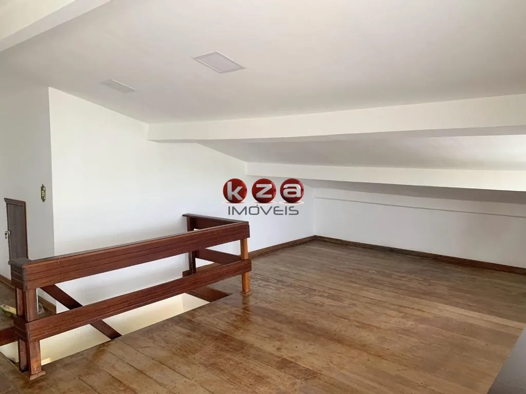 Imagem Imperdível oportunidade: Casa à venda em Vinhedo-SP, Condomínio Recanto Florido, 3 suítes, 3 salas, 4 banheiros, 2 vagas, 321m².