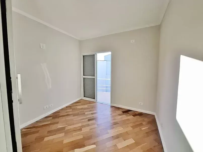 Imagem Belíssima Casa São 4 suítes com sacada, 6 banheiros, + sala de TV e escritório, sala dupla com l...
