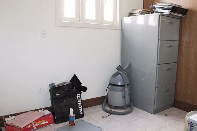 Imagem Predio para Venda - 236m², 0 dormitórios, 4 vagas - Menino Deus