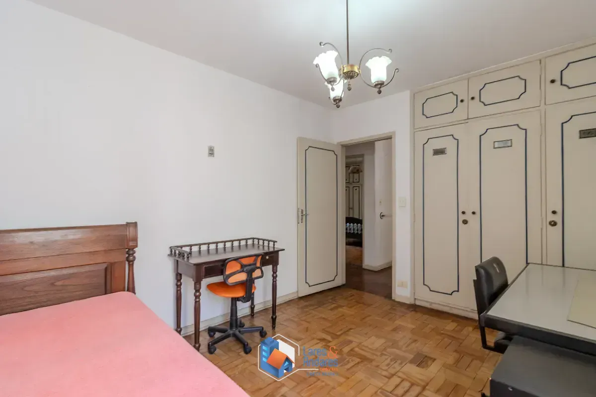 Imagem Sobrado para venda em Chácara Monte Alegre com 4 quartos, sendo 1 suíte, 261m²