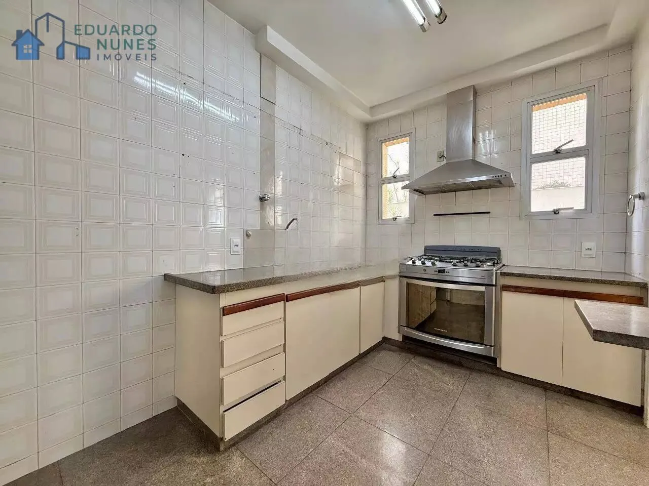 Imagem APARTAMENTO DE 03 QUARTOS, SUÍTE, 02 VAGAS NO CARMO!!!!!!!