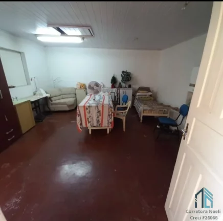Imagem Casa 02 quartos, edícula, no Capão da Imbuia em Curitiba PR