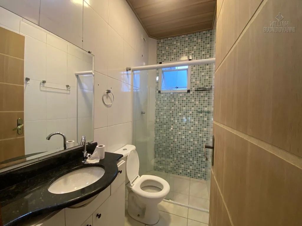 Imagem Vende-se esse Maravilhoso Sobrado com 3 Dormitórios - Bairro Boqueirão