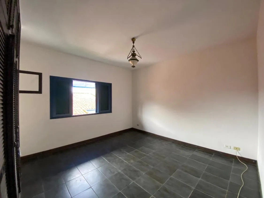 Imagem CASA INCRIVEL A 60 METROS DO MAE A VENDA NO CENTRO