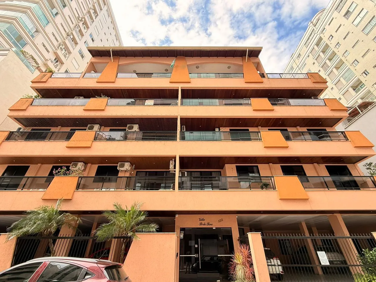 Foto do imóvel Apartamento com vista para o mar à venda com 120m2 por R$ 1.600.000,00