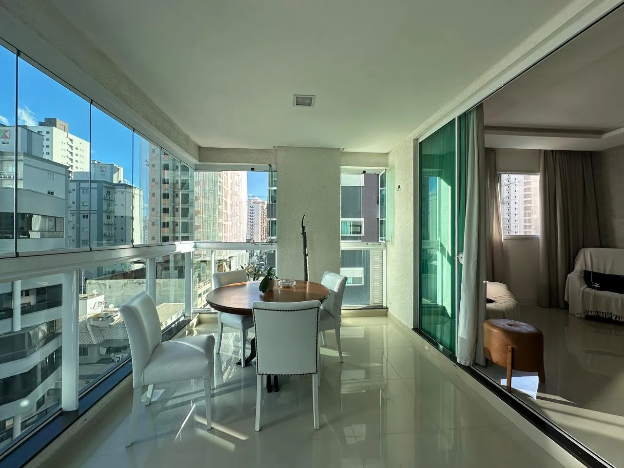 Imagem Apartamento à venda com 163m2 por R$ 2.500.000,00