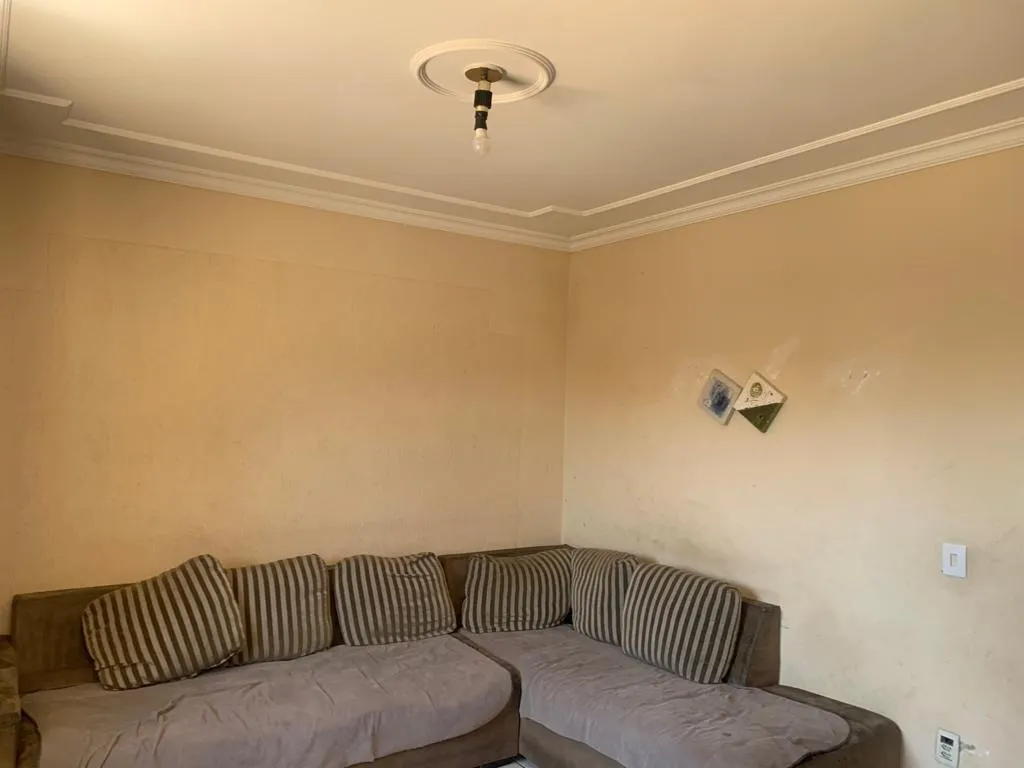 Imagem Venha conhecer essa incrível casa à venda, localizada em um bairro tranquilo e familiar.