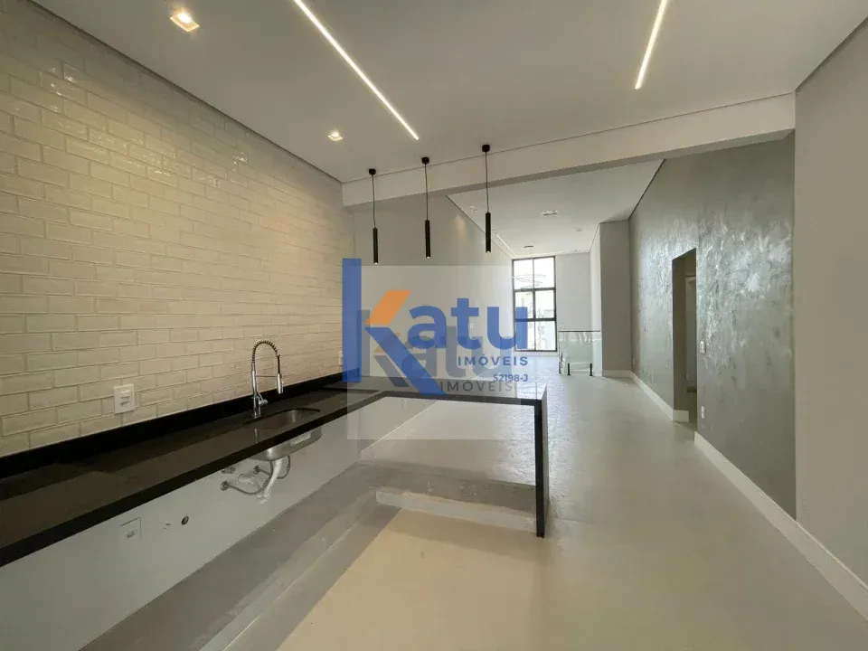 Imagem CASA À VENDA NO BAIRRO ELOY CHAVES - CONDOMÍNIO RESERVA ERMIDA - JUNDIAÍ/SP

Imóvel com 196 m² ...