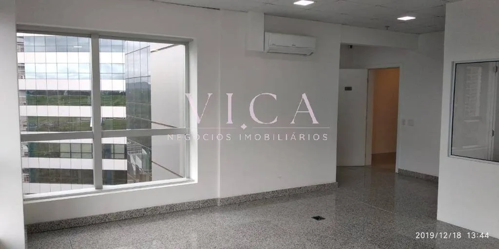 Foto do imóvel Sala 46m² 1 vaga de garagem por R$ 400.000,00 - Alphaville - Barueri/SP