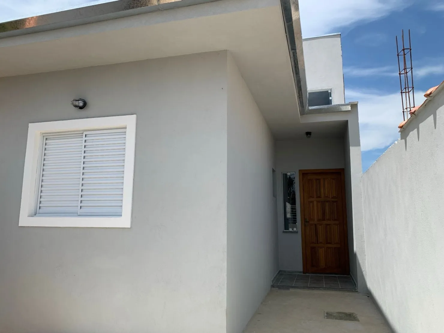 Foto do imóvel Casa à venda 2 Quartos, 1 Suite, 2 Vagas, 125M², Vila Rica, Pindamonhangaba - SP
