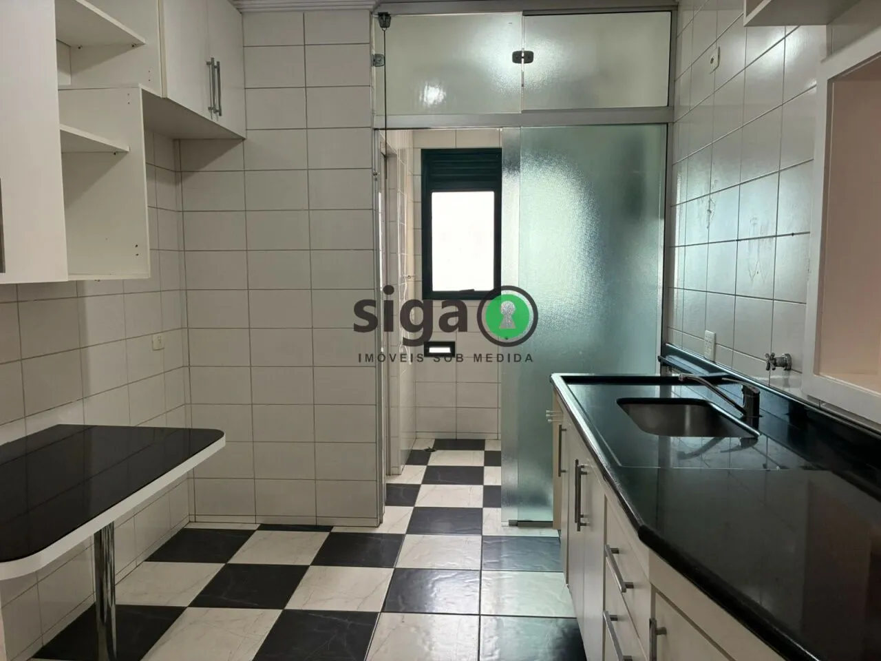 Imagem VENDE ou LOCAÇÃO Apartamento na Vila Suzana (Região do MORUMBI) com 2 quartos, uma suíte e 2 vagas