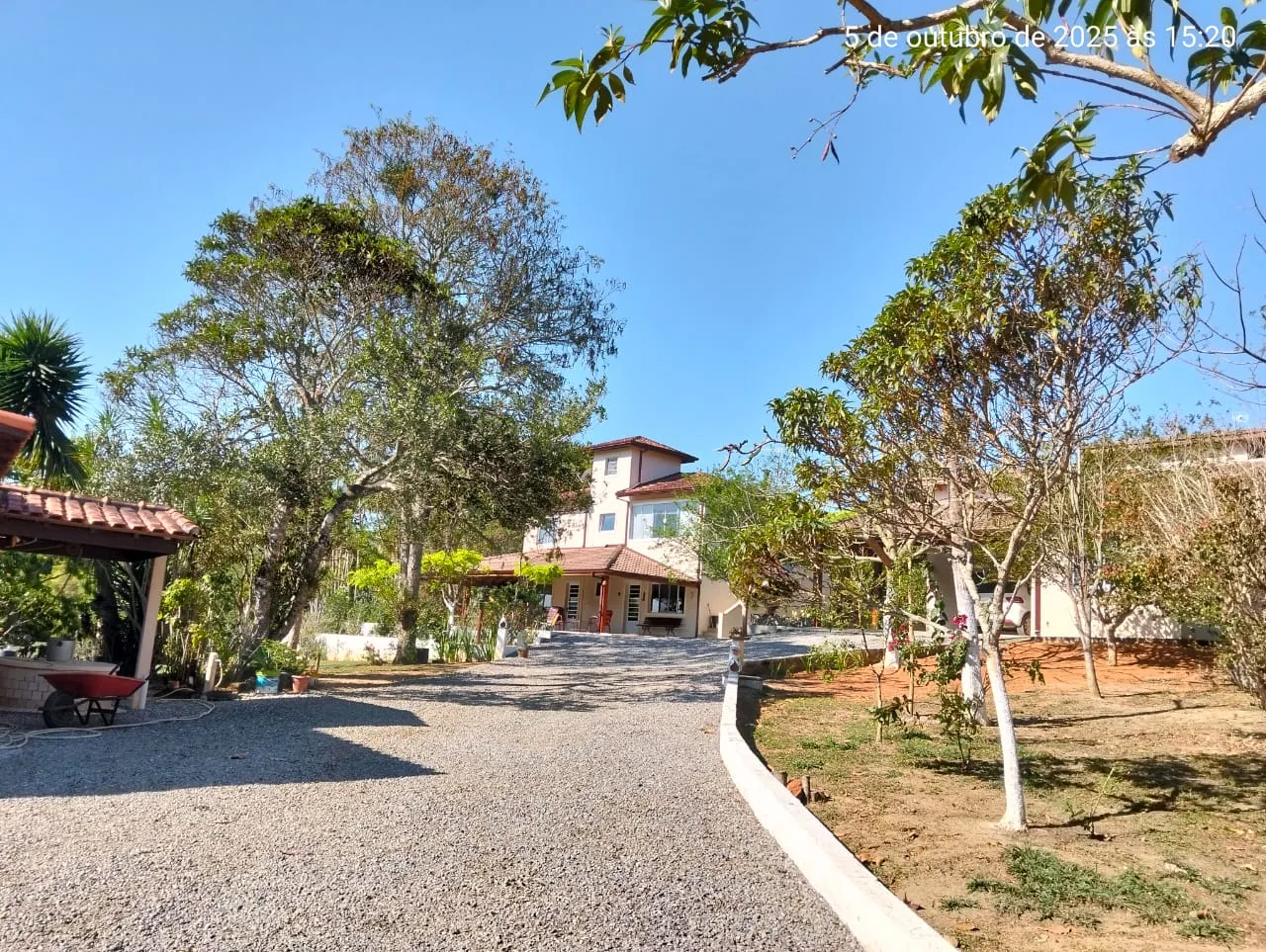 Imagem Linda Chácara no Bairro da Grama em Paraibuna - 6160 metros de terreno