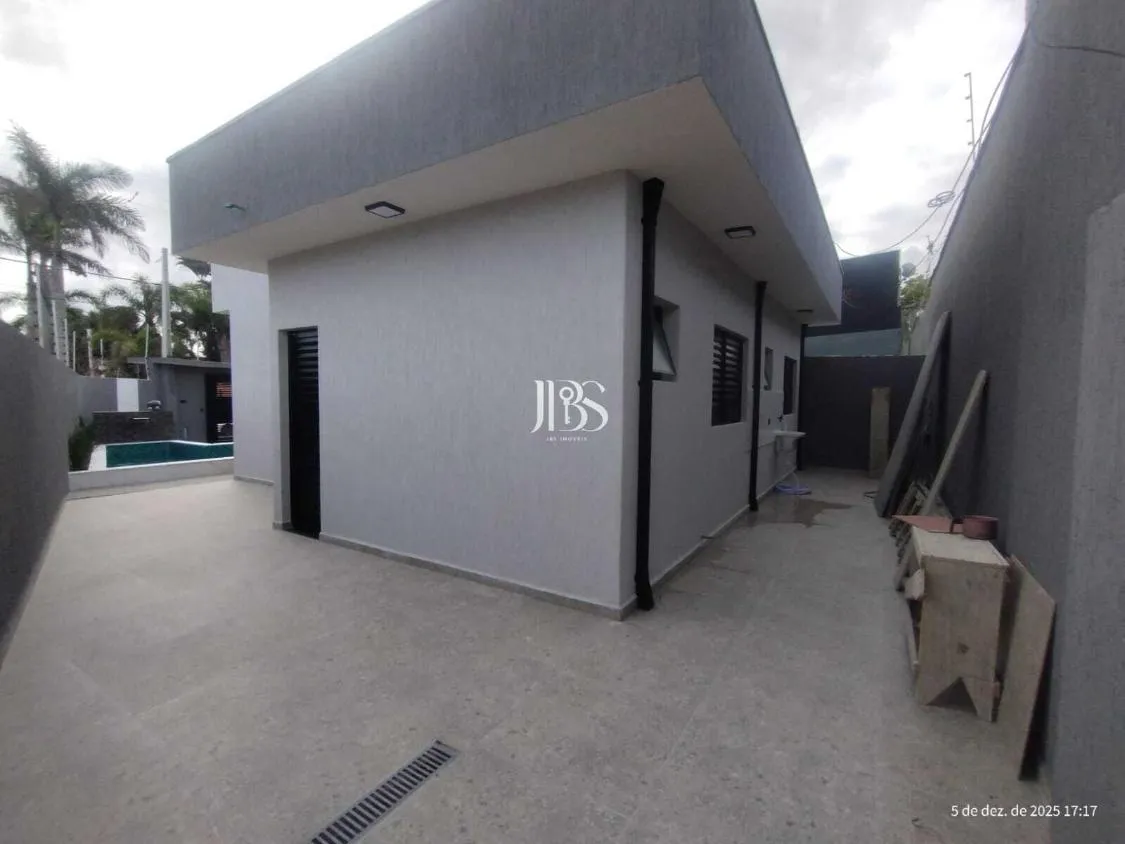 Imagem CASA NOVA COM PISCINA À VENDA NO JARDIM DAS PALMEIRAS EM ITANHAÉM