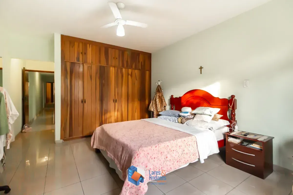 Imagem Casa para venda em Vila Marari com 4 quartos, sendo 2 suítes, 149m²