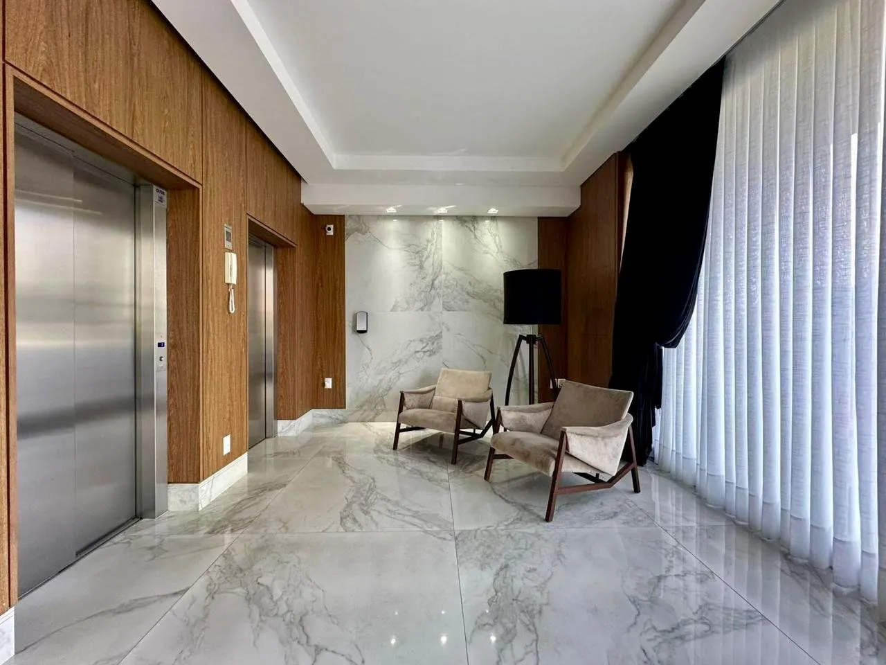 Imagem Apartamento com vista para o mar à venda com 190m2 por R$ 4.500.000,00