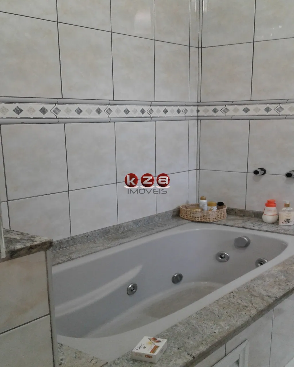 Imagem Imperdível: Casa à venda em Valinhos-SP, Vila São Sebastião - 3 quartos, 1 suite, 2 salas, 3 banheiros, 3 vagas, 170m².